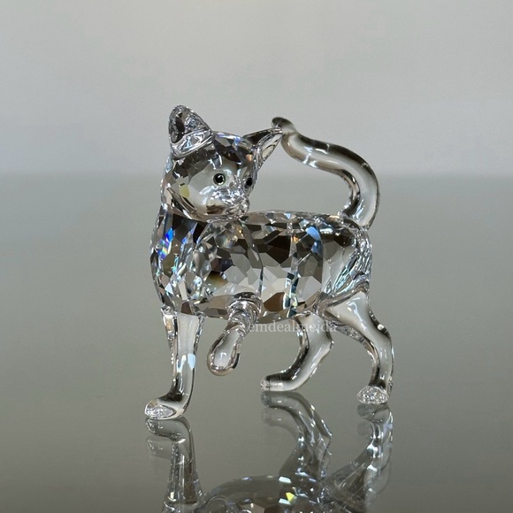SOLD - Swarovski Crystal The Peaceful Countryside Mother Cat Standing 861914 - Picture 2 of 11